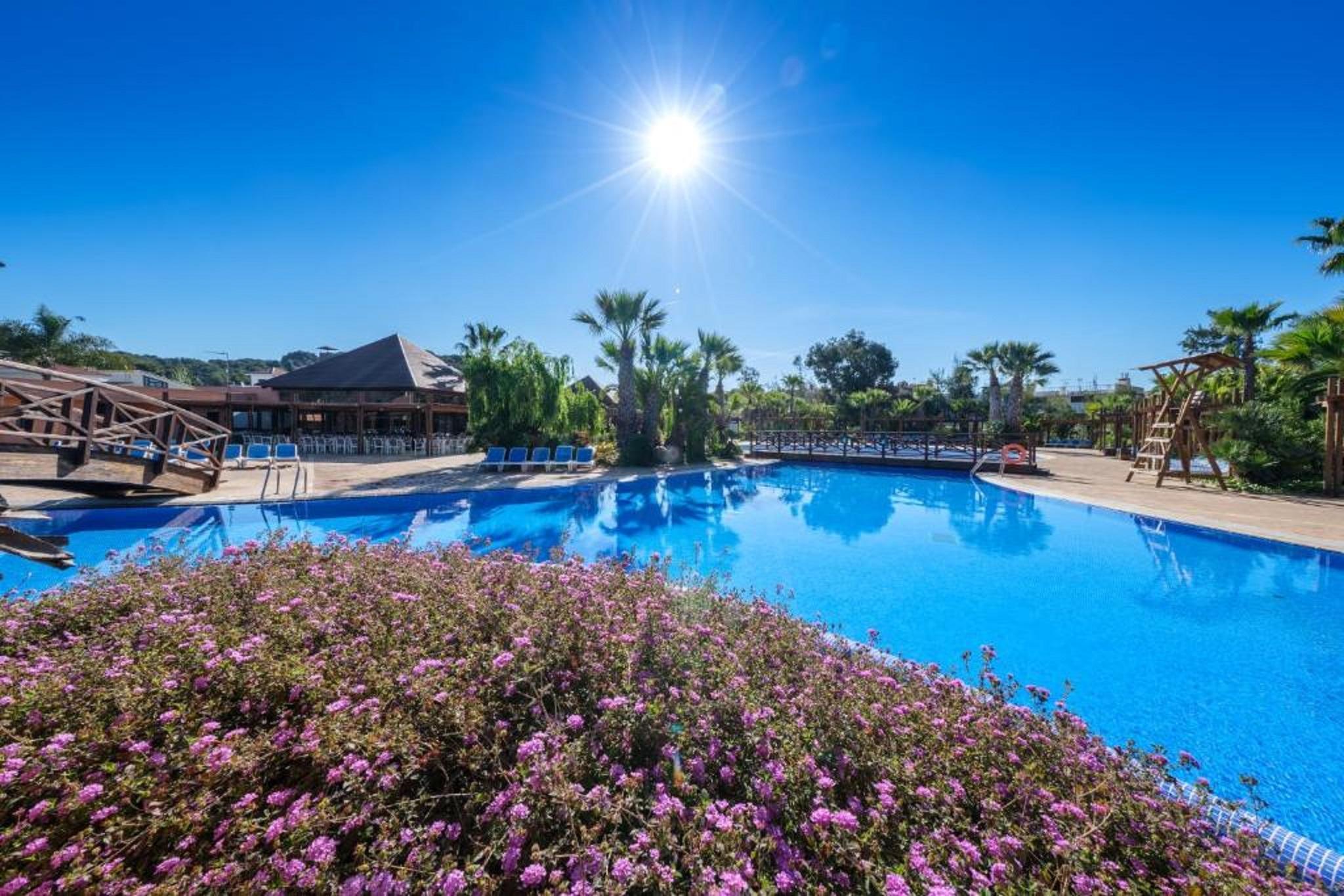 Camping Estival Torre De La Mora 타마리트 외부 사진