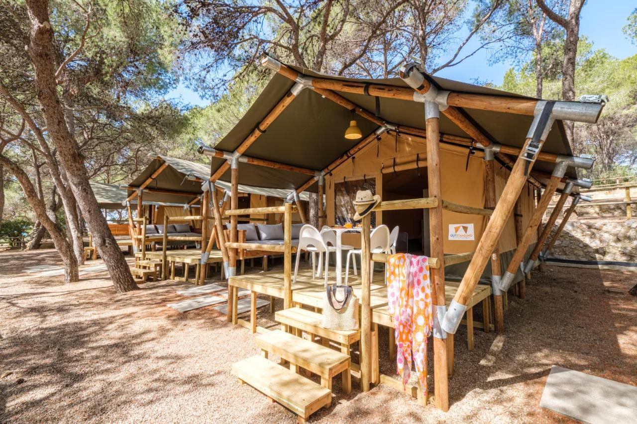 Camping Estival Torre De La Mora 타마리트 외부 사진