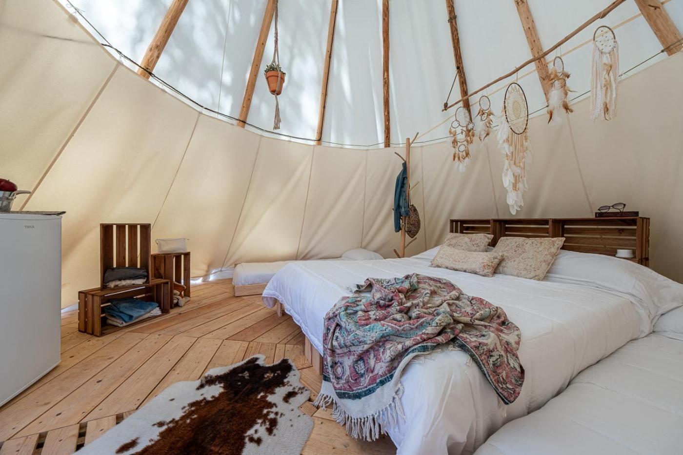 Camping Estival Torre De La Mora 타마리트 외부 사진