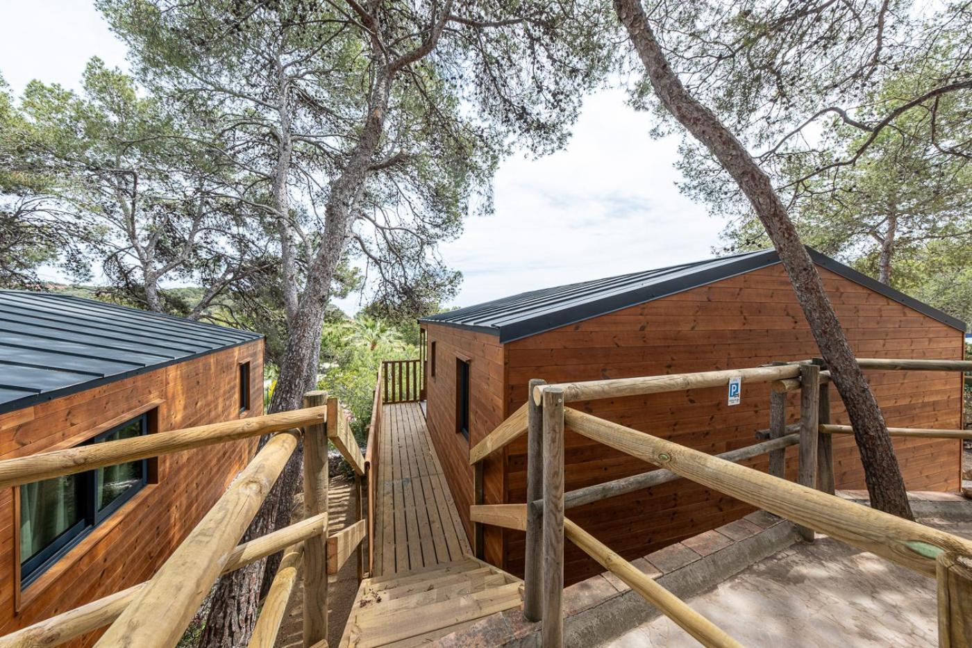 Camping Estival Torre De La Mora 타마리트 외부 사진