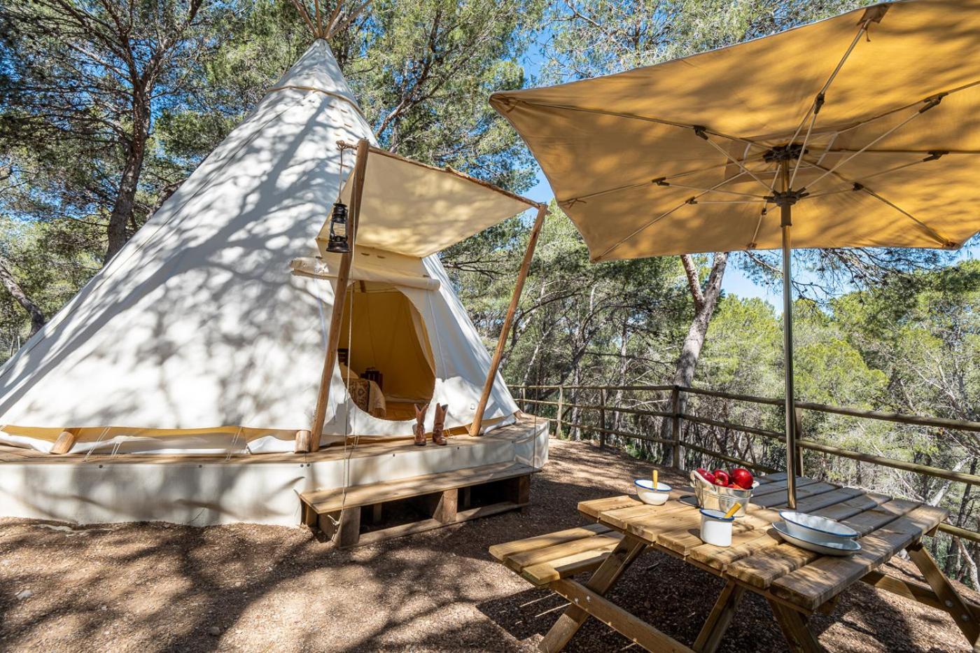Camping Estival Torre De La Mora 타마리트 외부 사진