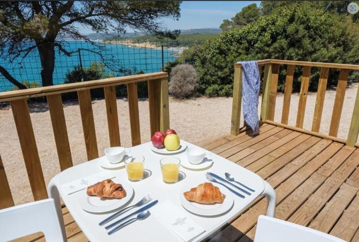 Camping Estival Torre De La Mora 타마리트 외부 사진