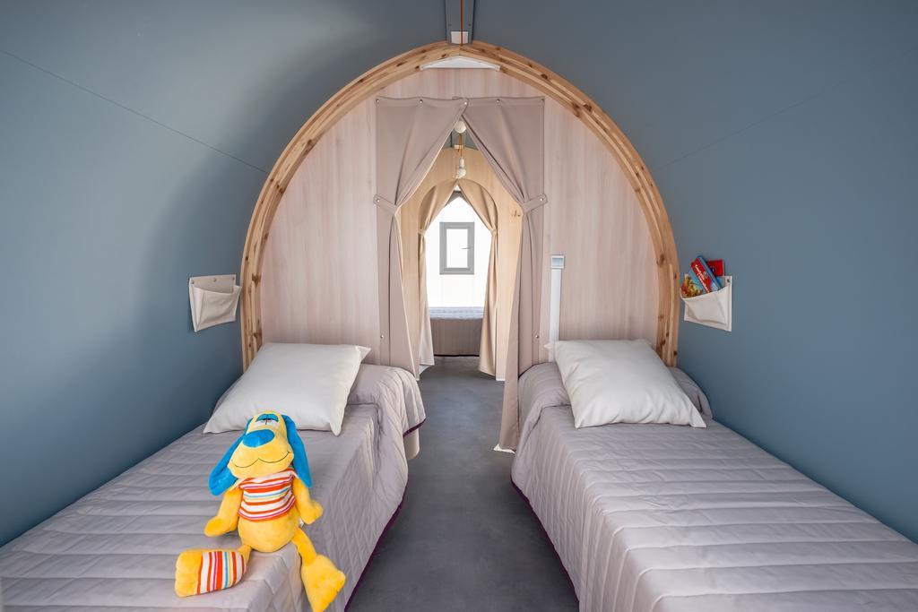 Camping Estival Torre De La Mora 타마리트 외부 사진